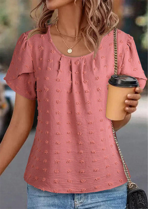 

Blouses Dotted Swiss Chiffon Petal Sleeve Blouse in Pink. Size: L,M,,XL