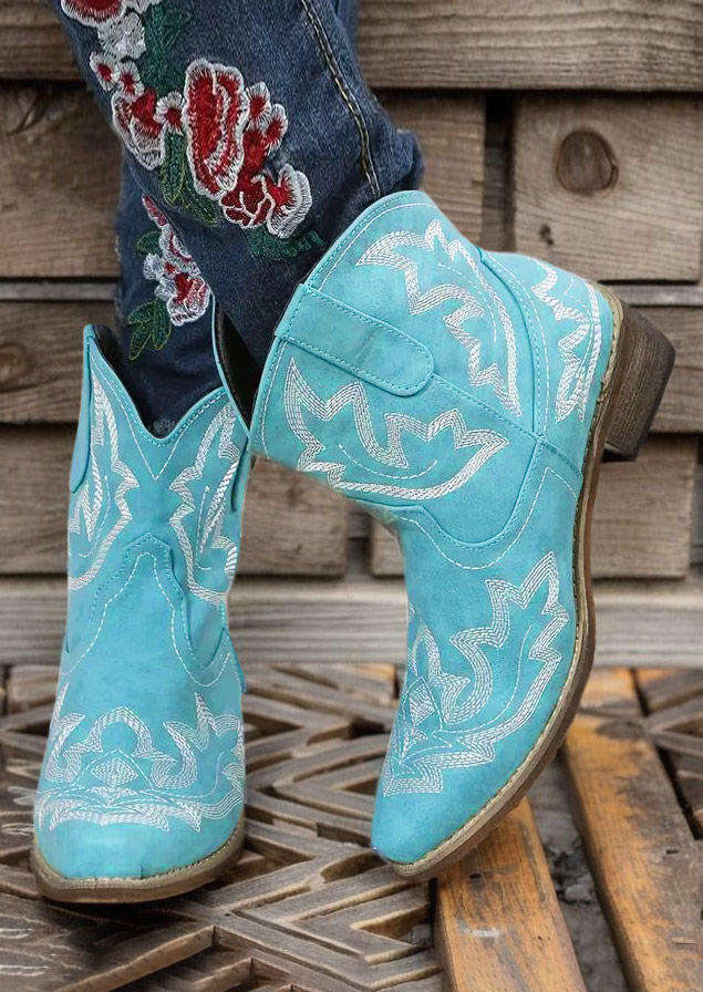 

Boots Embroidered Pointed Toe Boots - Cyan in Blue. Size: ,38,39,40,41