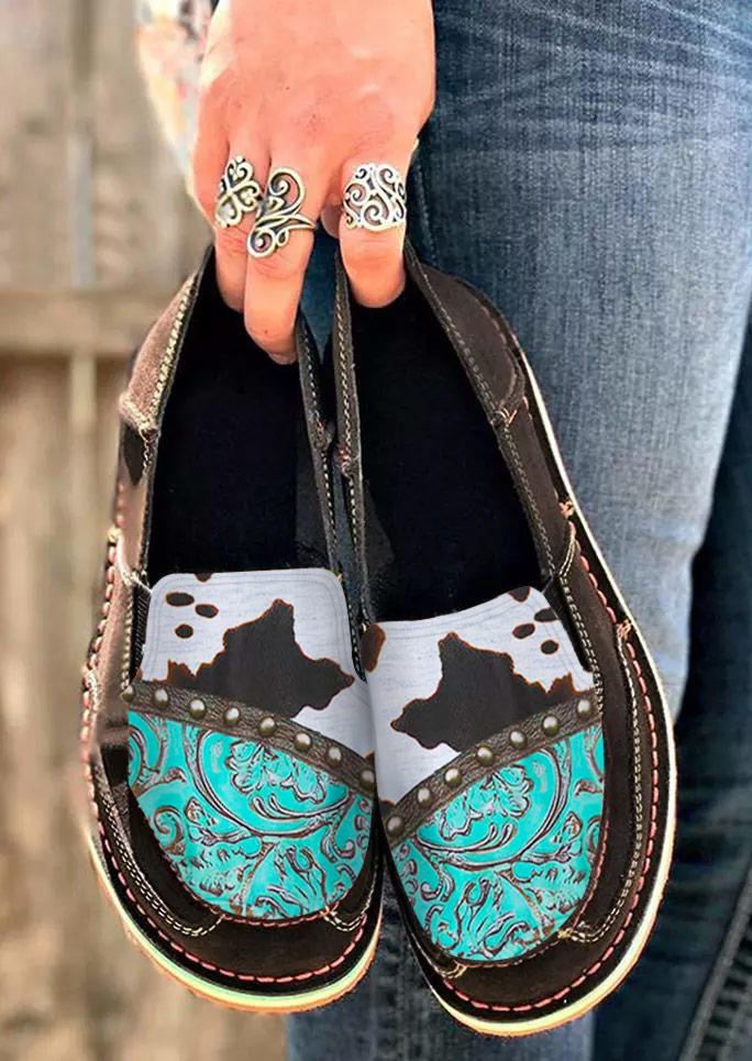 

Sneakers Cow Abstract Graphic Flat Sneakers in Brown. Size