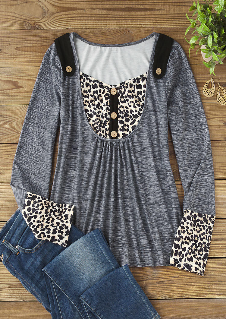 

Blouses Leopard Button Long Sleeve Blouse in Gray. Size: L,M