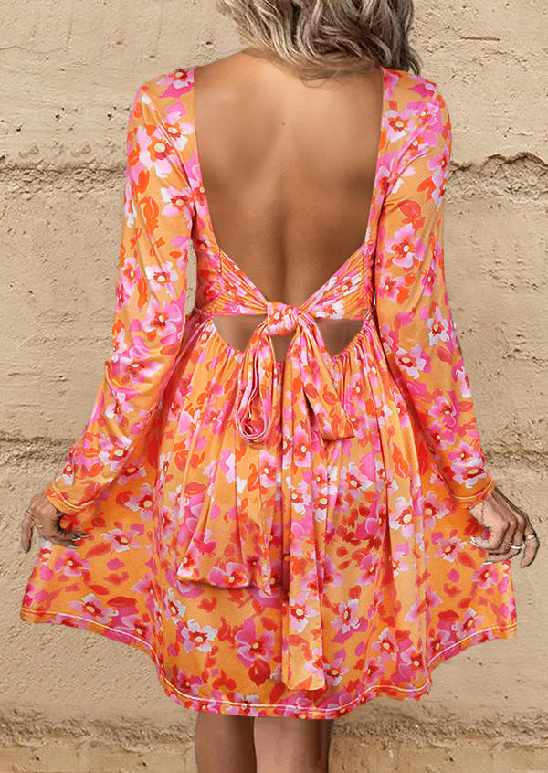 

Mini Dresses Floral Ruffled Tie Open Back Long Sleeve Mini Dress in Multicolor. Size: L,M,,XL
