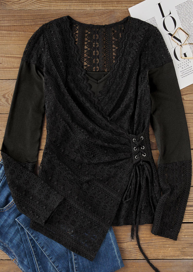 

Blouses Hollow Out Lace Splicing Blouse in Black. Size: L,M