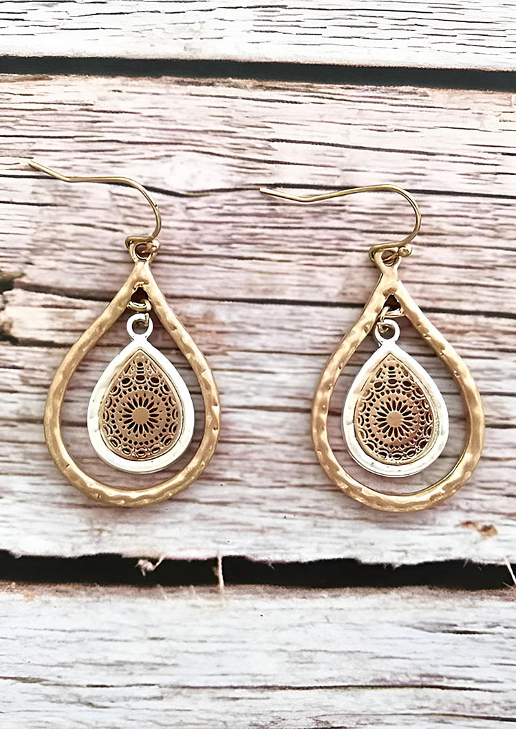 

Earrings Hollow Out Alloy Water Drop Earrings in Gold. Size