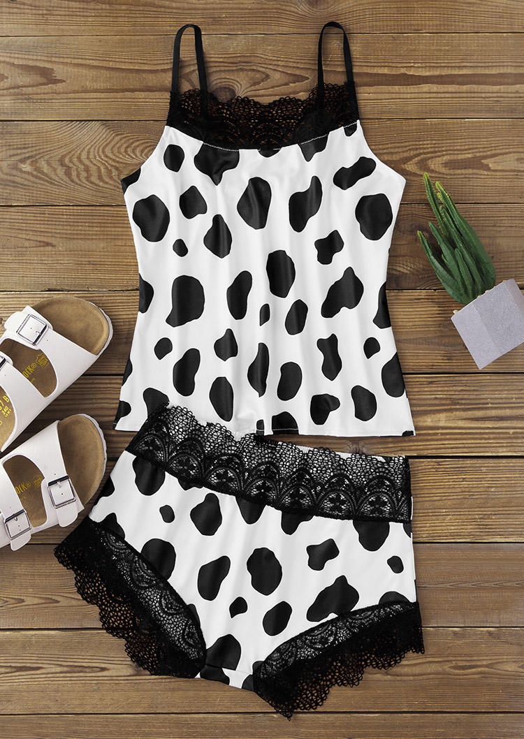 

Sleepwear Cow Lace Camisole And Shorts Pajamas Set in Multicolor. Size