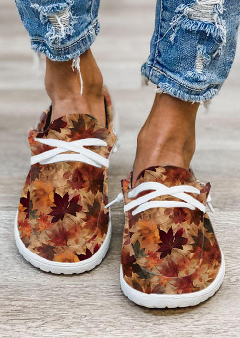 

Sneakers Maple Leaf Lace Up Round Toe Flat Sneakers in Multicolor. Size: ,38,39,40,41