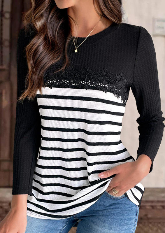 

Blouses Striped Lace Splicing O-Neck Blouse in Black. Size: L,M