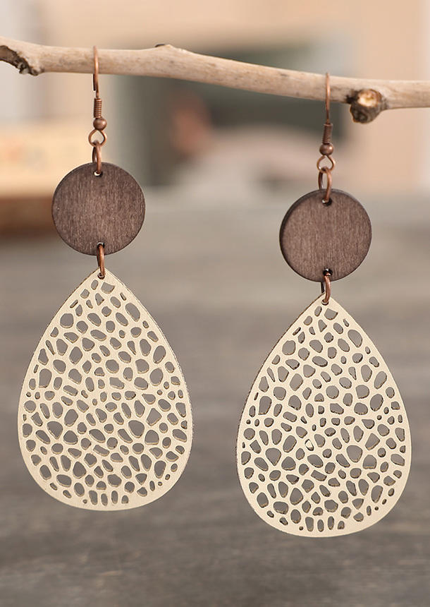 

Earrings Hollow Out Water Drop Earrings in White. Size
