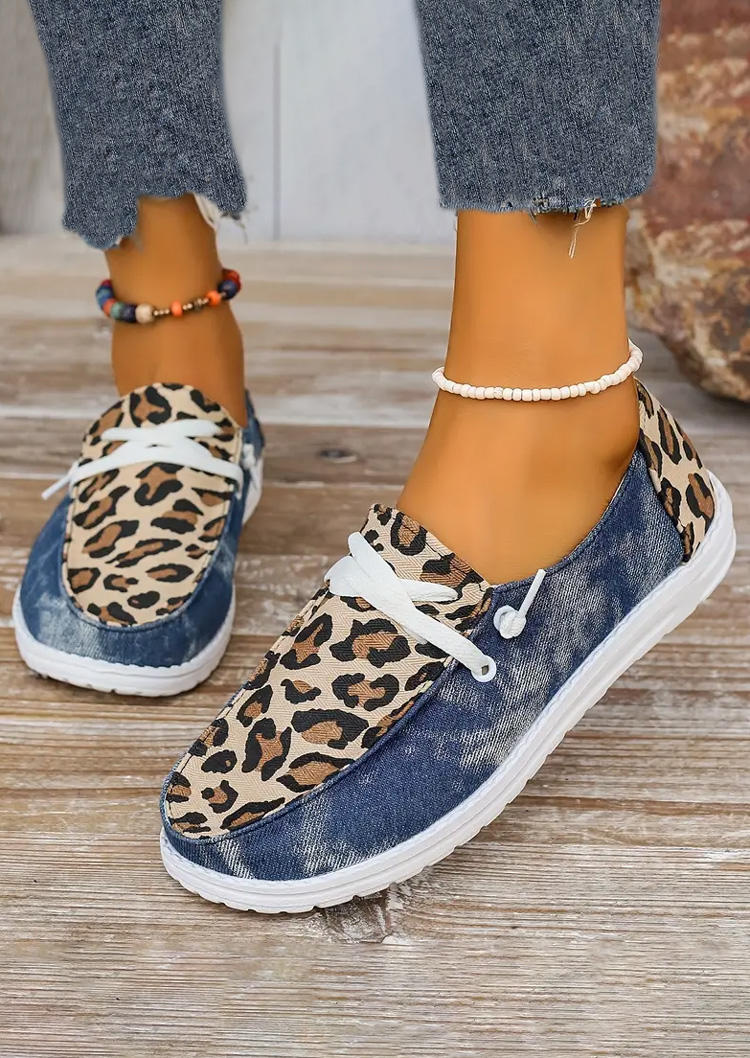 

Sneakers Leopard Slip On Flat Canvas Sneakers in Multicolor. Size
