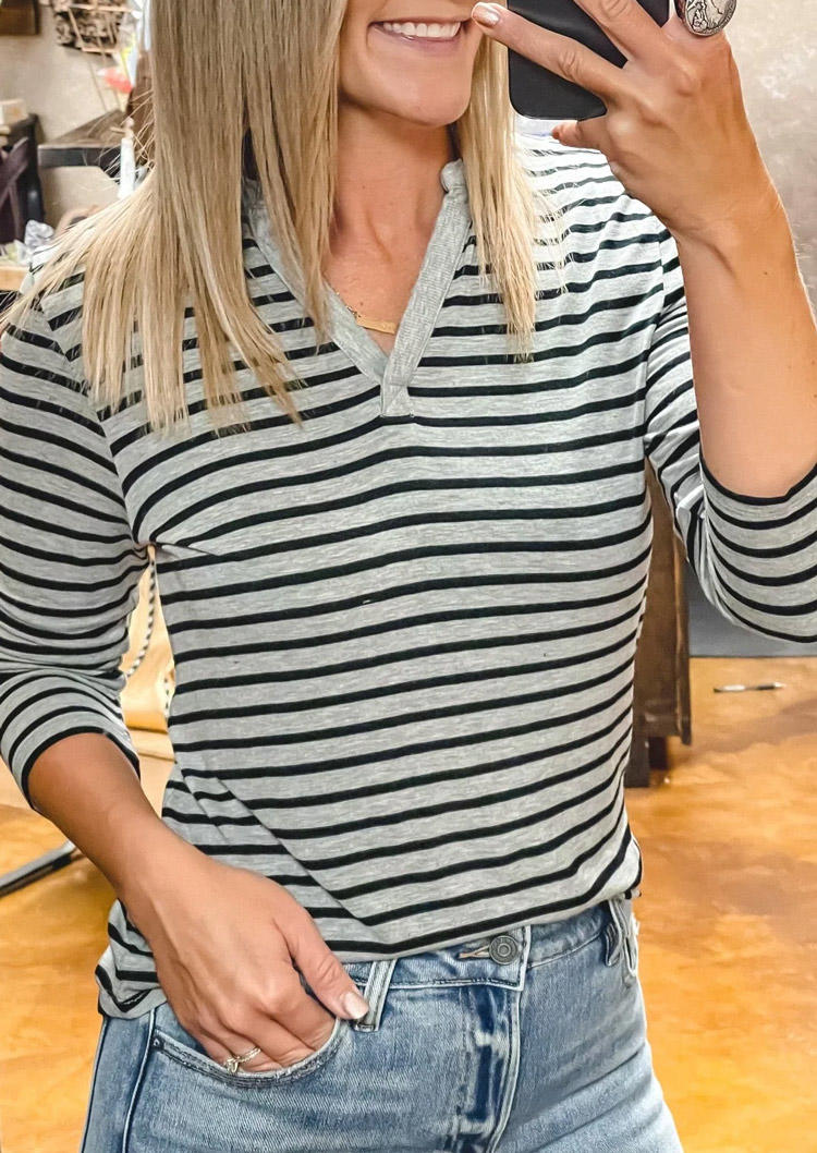 

Blouses Classic Striped Long Sleeve V-Neck Blouse in Multicolor. Size: L,M,,XL
