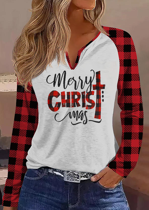 

Blouses Merry Christmas Buffalo Plaid Notched Collar Blouse in Red. Size: L,M,,XL