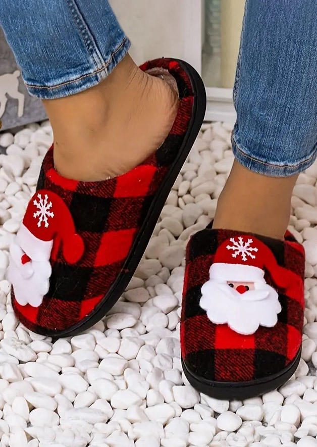 

Slippers Christmas Santa Claus Snowflake Plaid Sneakers in Red. Size: ,38-39,40-41