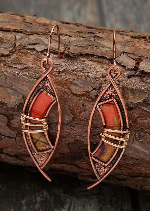 

Earrings Vintage Geometric Hollow Out Earrings in Brown. Size