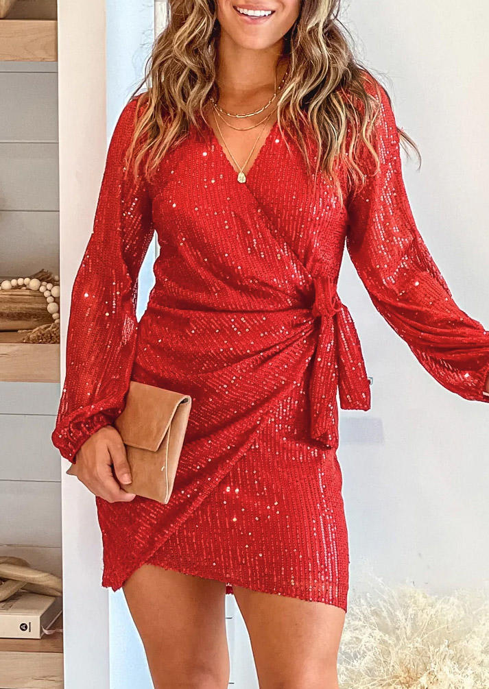 

Mini Dresses Sequined Tie Wrap Elastic Cuff Mini Dress in Red. Size: L,M,,XL