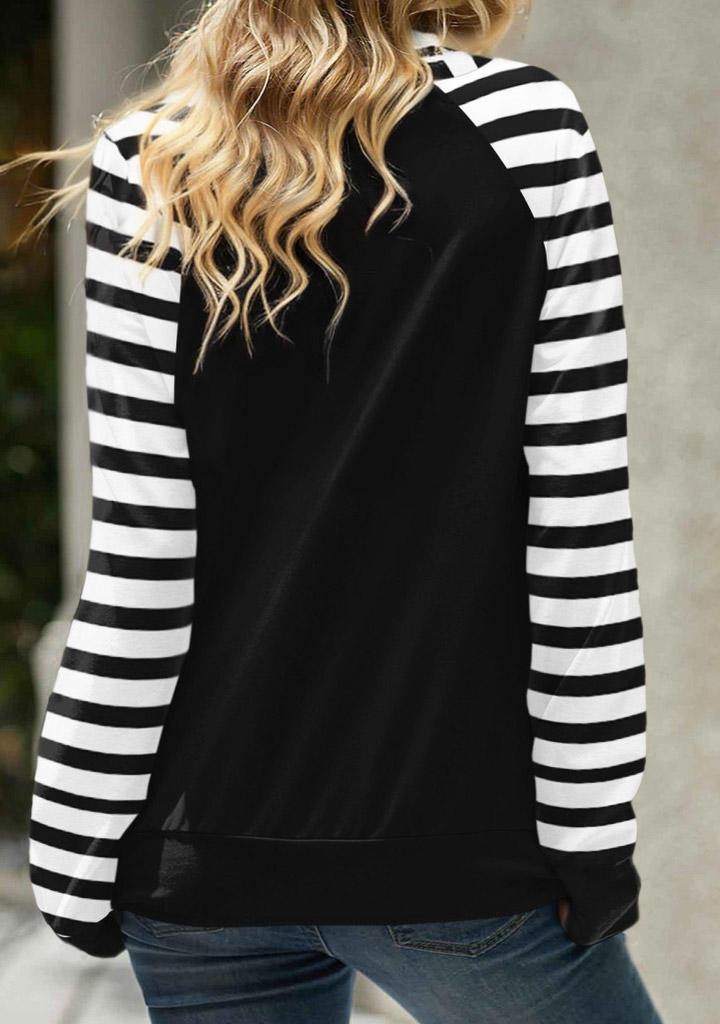 

Sweatshirts Merry Christmas Striped Cowl Neck Long Sleeve Sweatshirt in Black. Size: L,M,,XL