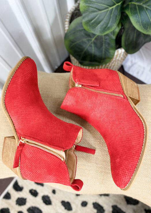 

Boots Zipper Square Heeled Pointed Toe Boots in Red. Size: ,38,39,40,41