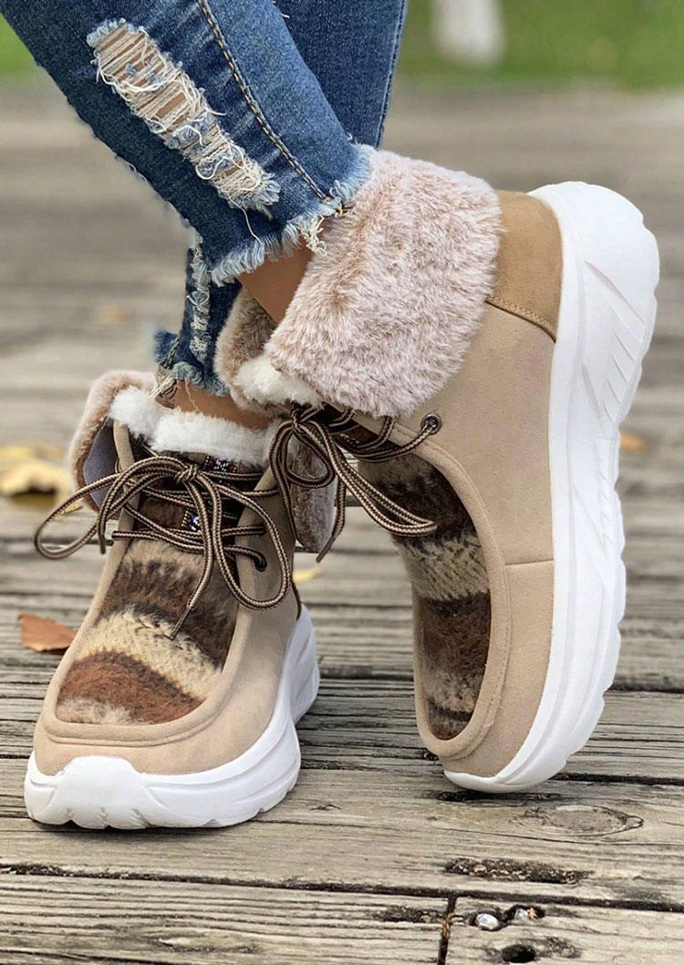 

Boots Color-Blocked Plush Warm Botts - Beige in White. Size