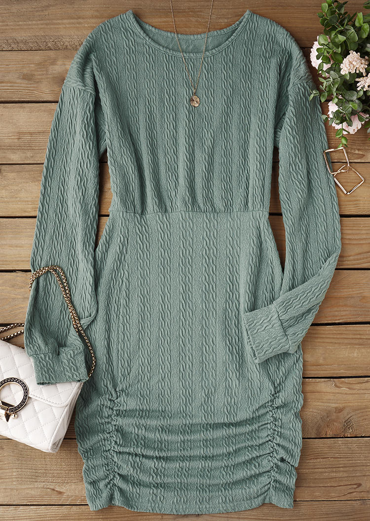 

Bodycon Dresses Textured Ruched Long Sleeve Bodycon Dress in Green. Size: L,M,,XL