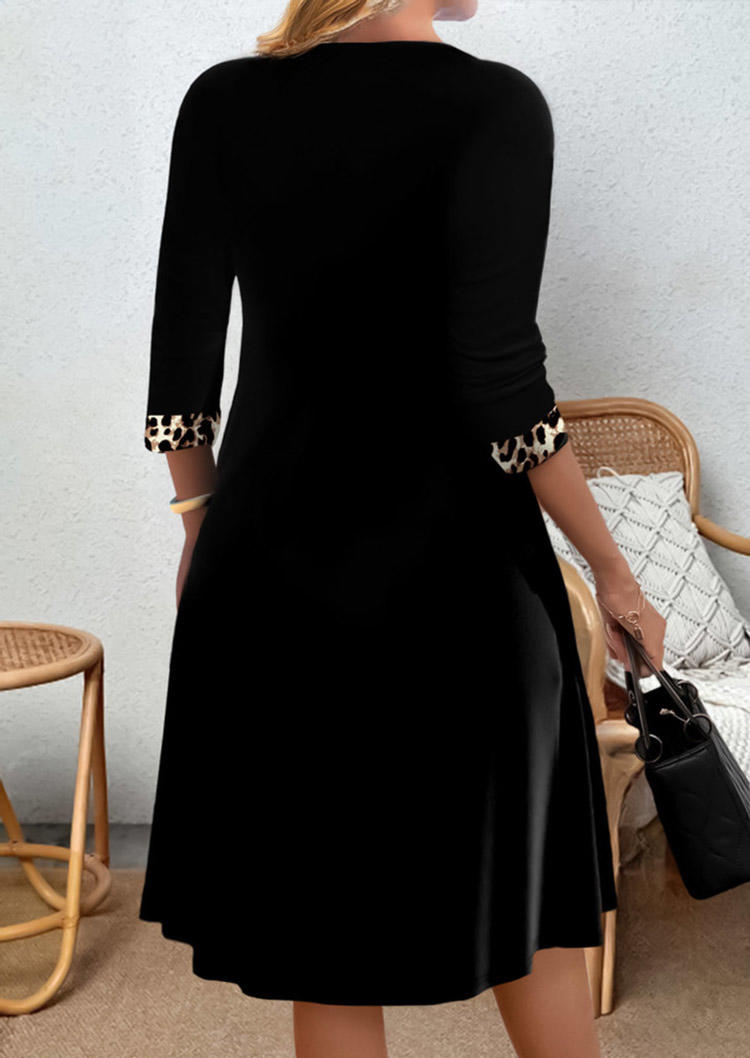 

Mini Dresses Leopard Button Long Sleeve Mini Dress in Multicolor. Size: L,M,,XL