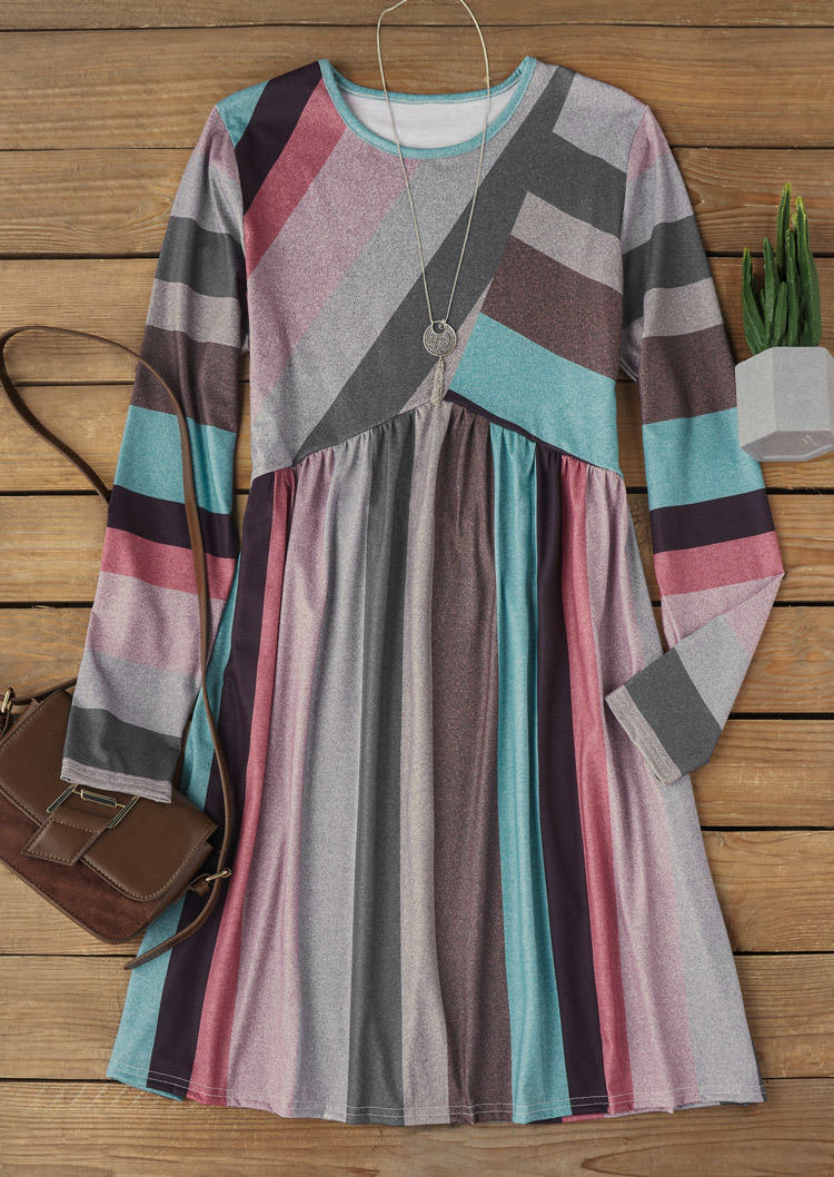 

Mini Dresses Striped Ruffled Long Sleeve Mini Dress in Multicolor. Size: L,M